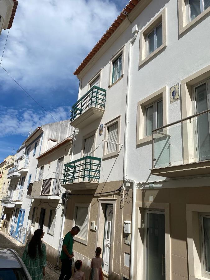 100 Meters From The Beach! Rua Da Regeneracao 나자레 외부 사진