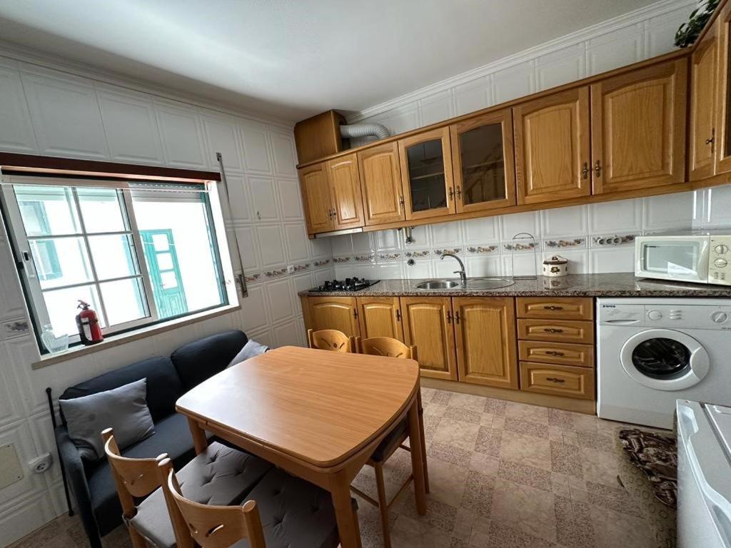 100 Meters From The Beach! Rua Da Regeneracao 나자레 외부 사진